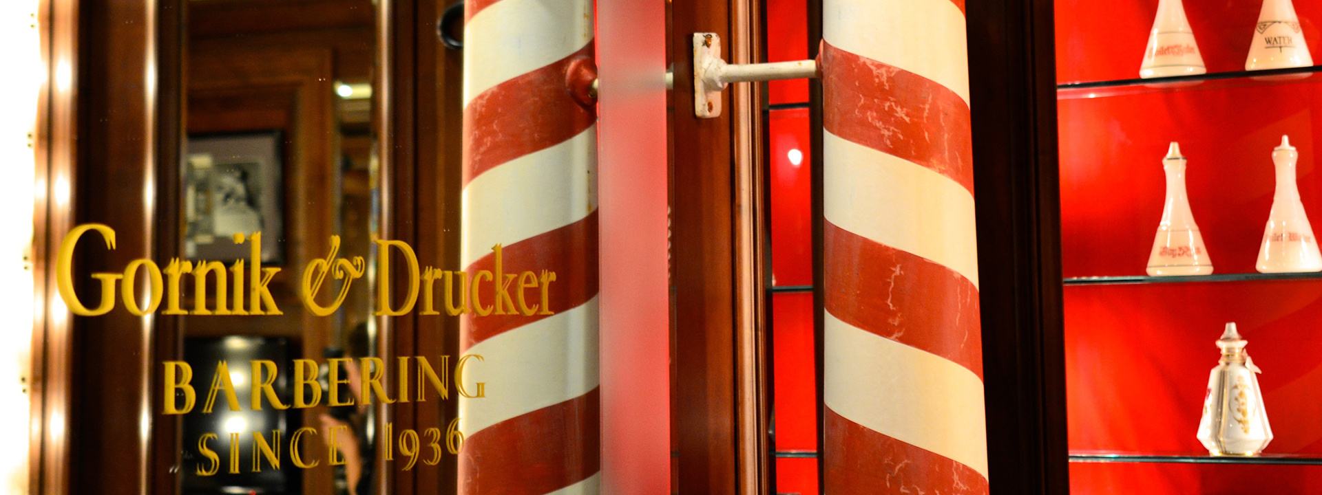 Gornik & Drucker barbershop entrance